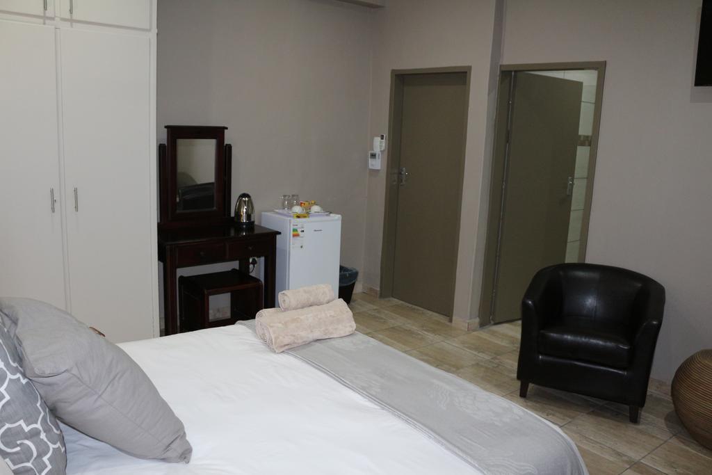 Hotel Hummingbird'S Nest à Mbombela Extérieur photo